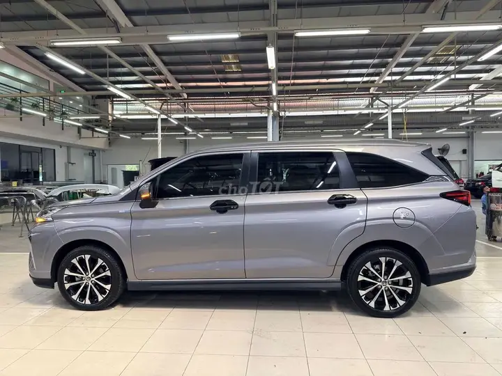 Toyota Corolla Hybrid 2025 photo 3