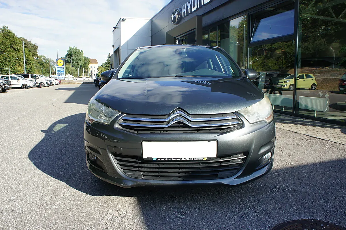 Citroen C4 2011 photo 2