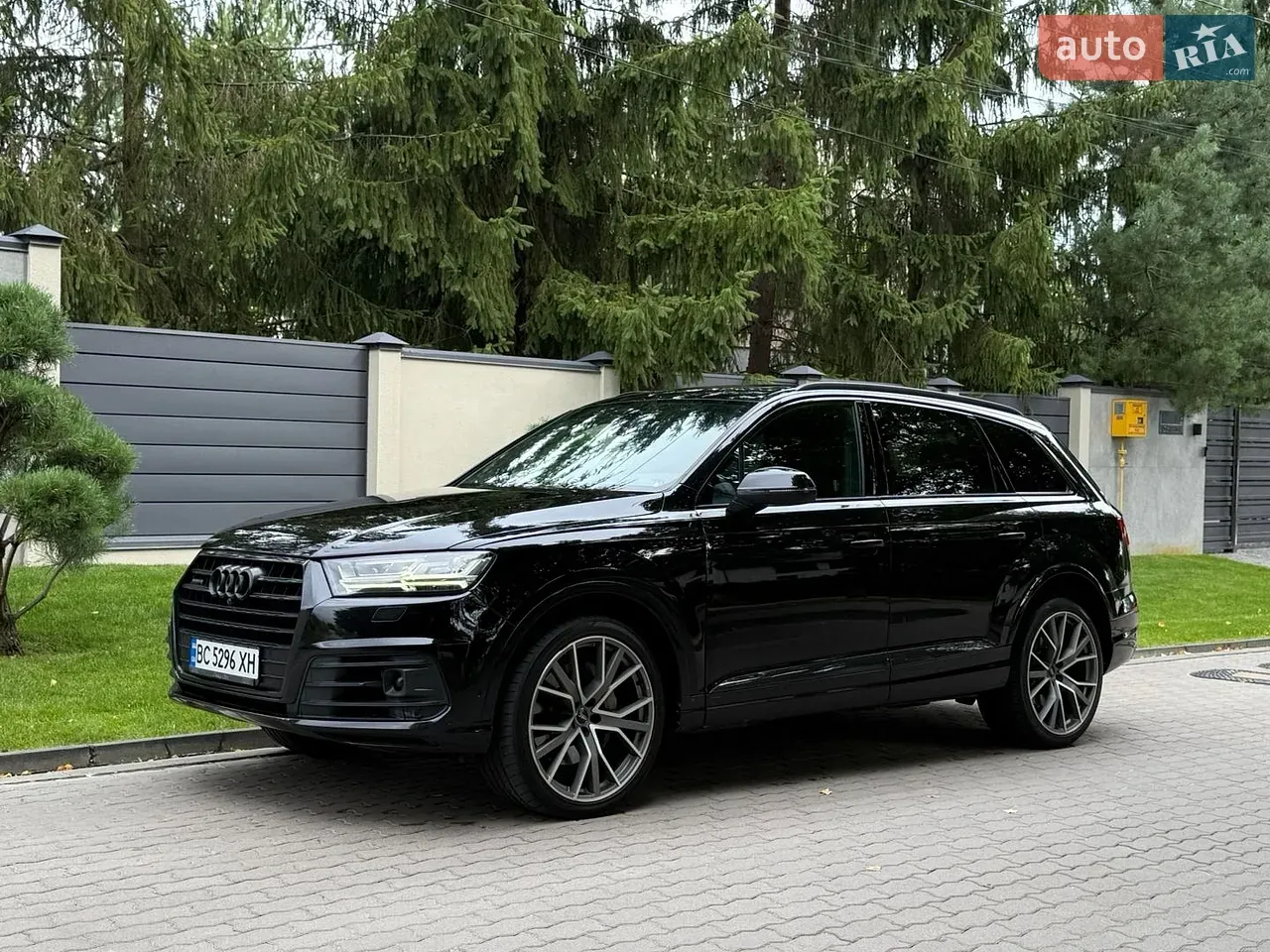 Audi Q7 2018 photo 2