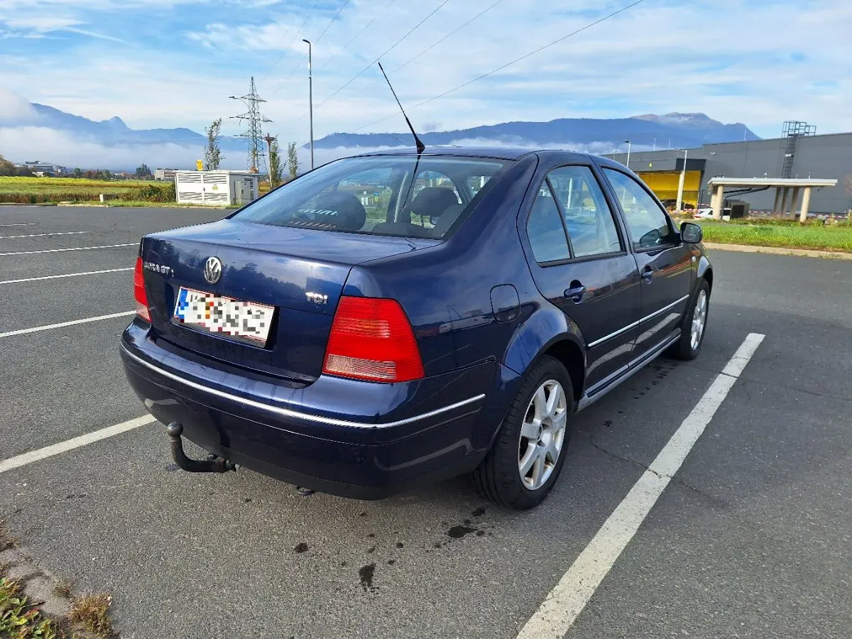Volkswagen Bora 2004 photo 3