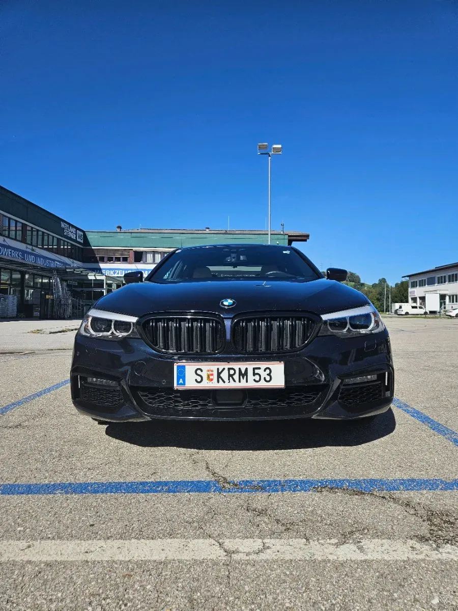 BMW 5 Series 2019 photo 2