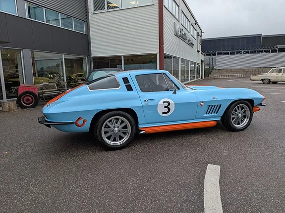 Chevrolet Corvette 1965 photo 3