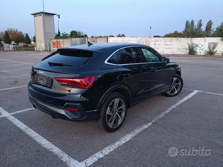 Audi Q3 2022 photo 4