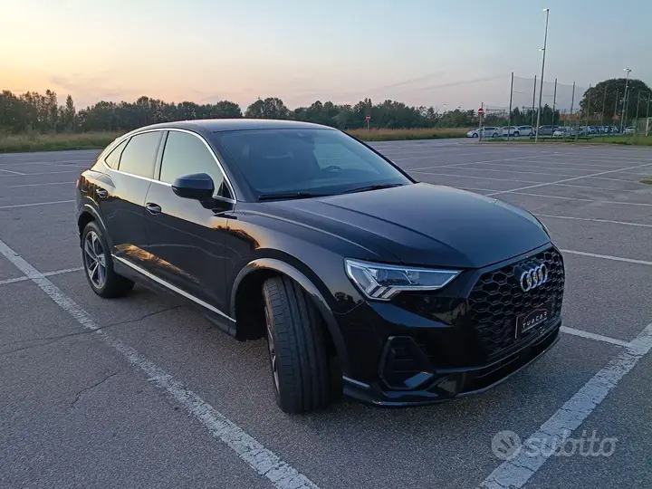 Audi Q3 2022 photo 3