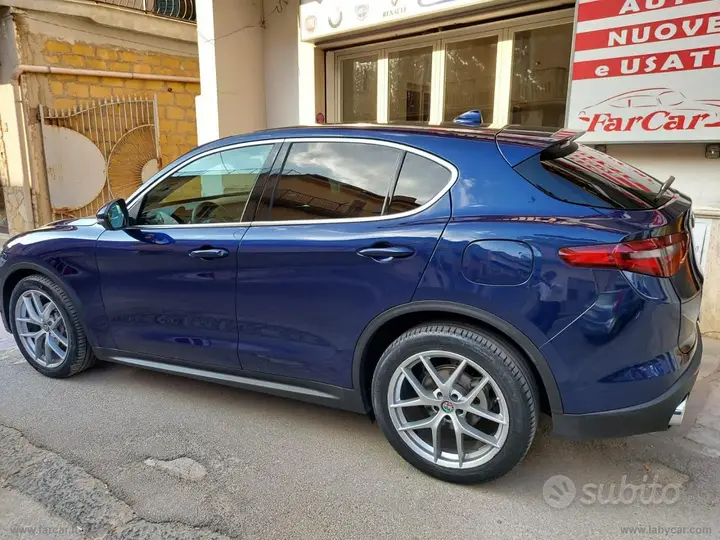 Alfa Romeo Stelvio 2018 photo 2