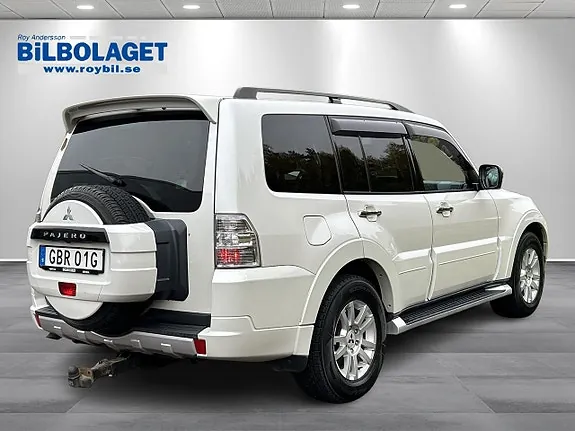 Mitsubishi Pajero 2014 photo 3
