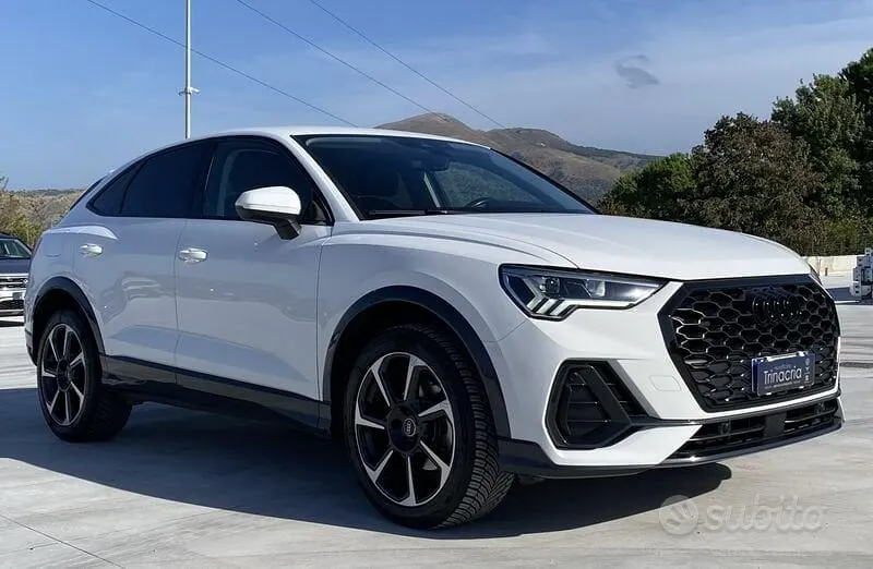 Audi Q3 2023 photo 3