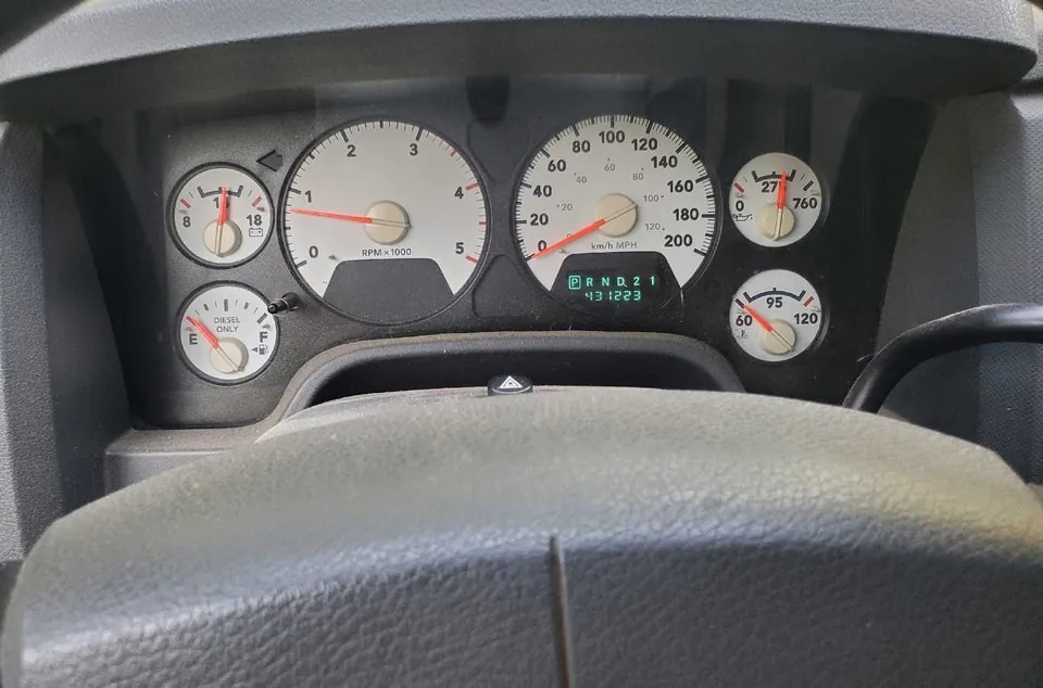 Dodge Ram 2500 2005 photo 3