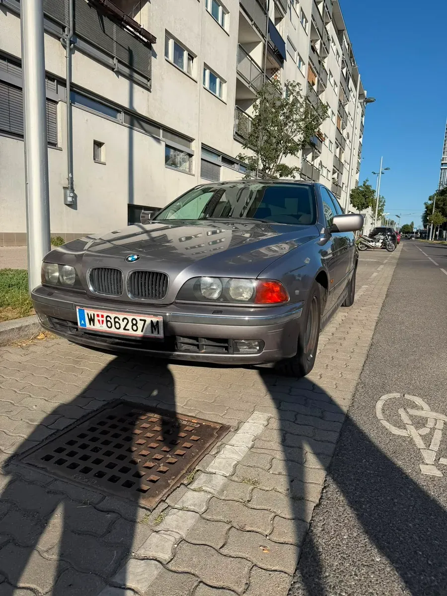BMW 5 Series 1997 photo 2