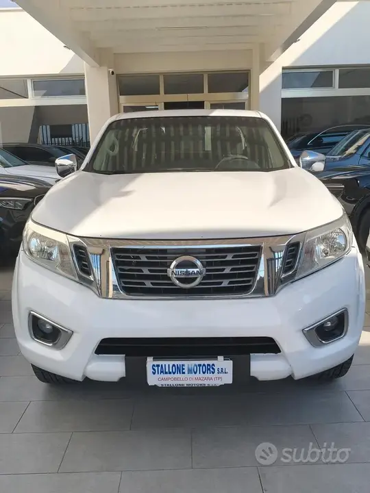 Nissan Navara 2016 photo 2