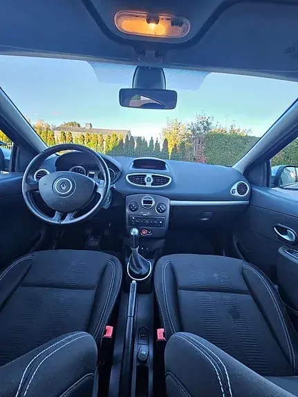 Renault Clio 2011 photo 5