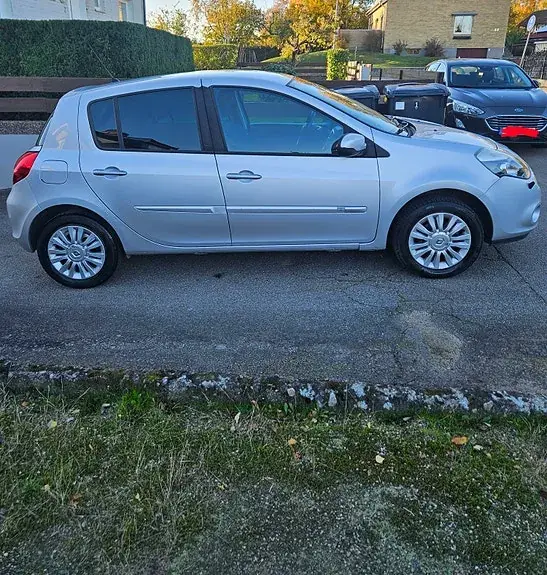 Renault Clio 2011 photo 3
