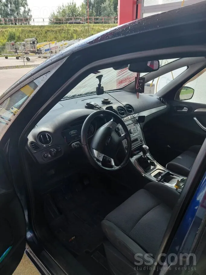 Ford S-Max 2008 photo 4