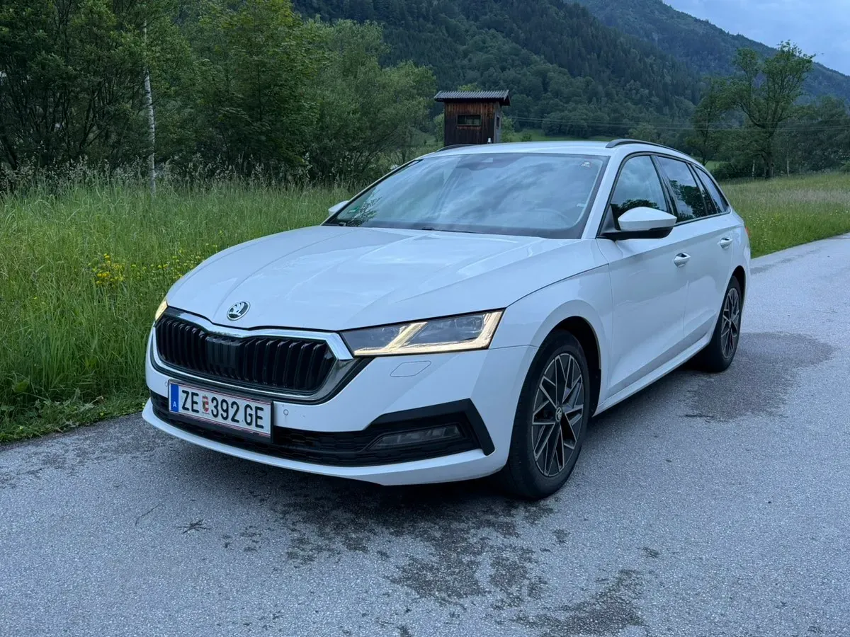 Skoda Octavia 2021 photo 3