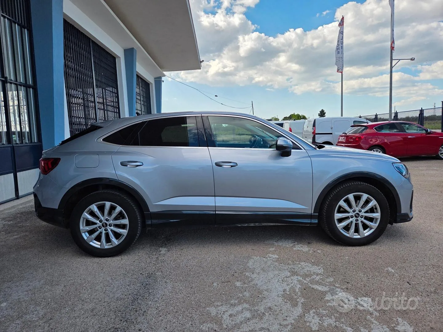 Audi Q3 2021 photo 5