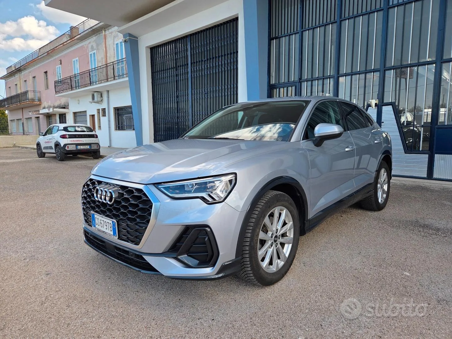 Audi Q3 2021 photo 4