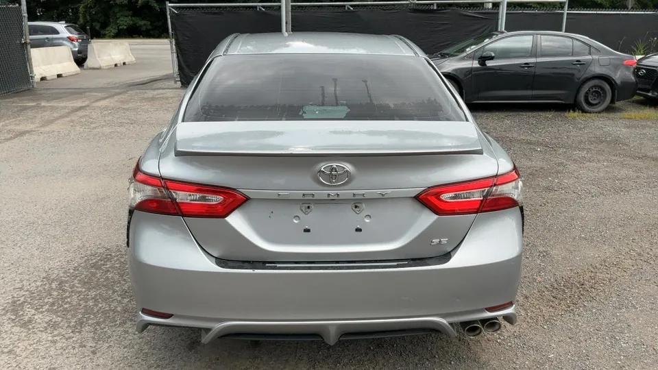 Toyota Camry 2019 photo 3