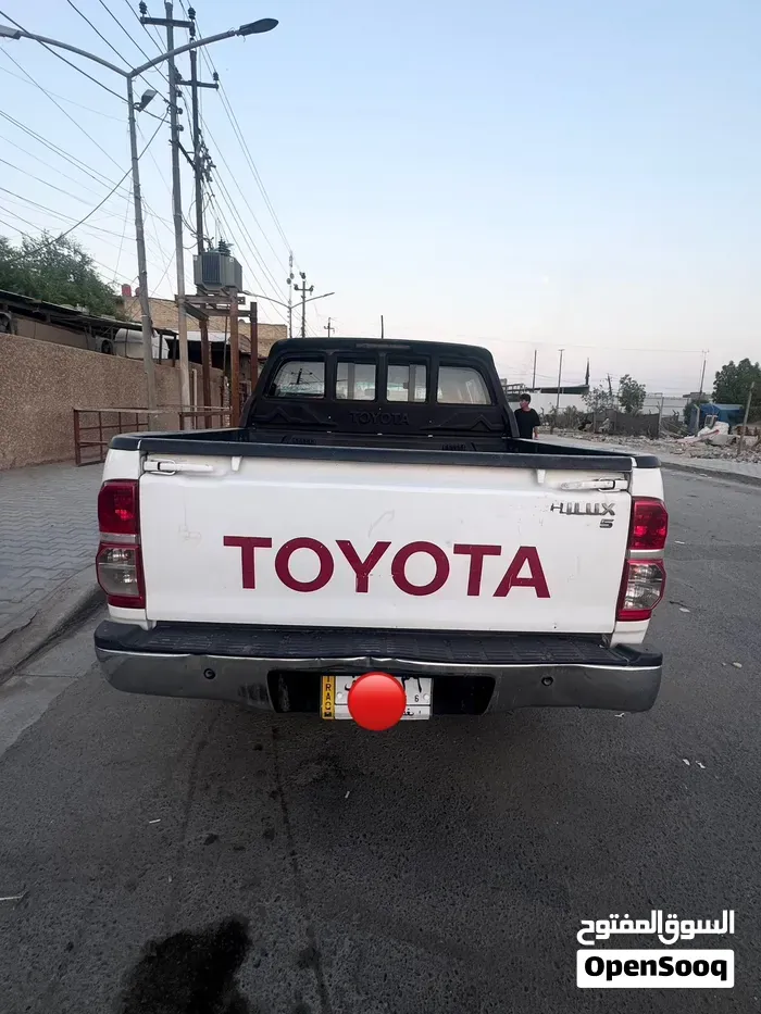 Toyota Hilux 2014 photo 4