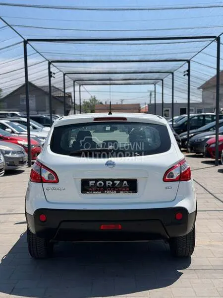 Nissan Qashqai 2012 photo 5