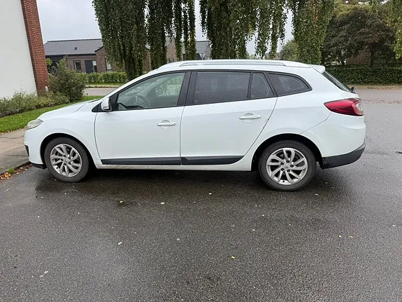 Renault Megane Iii 2013 photo 3
