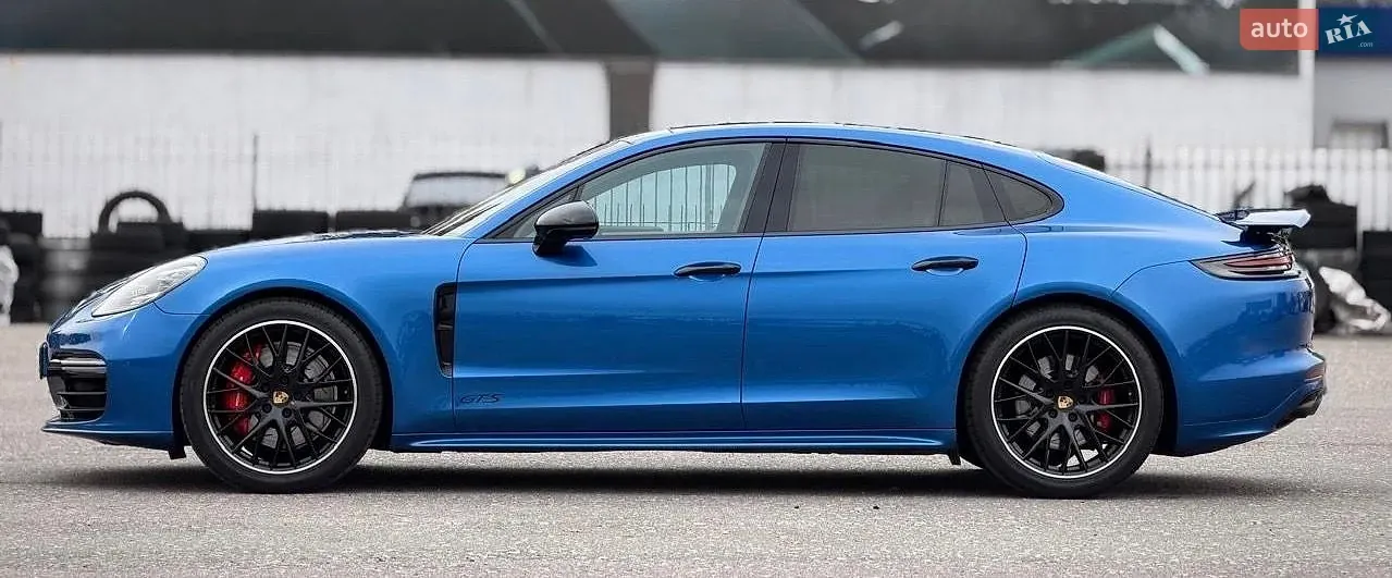 Porsche Panamera 2018 photo 2