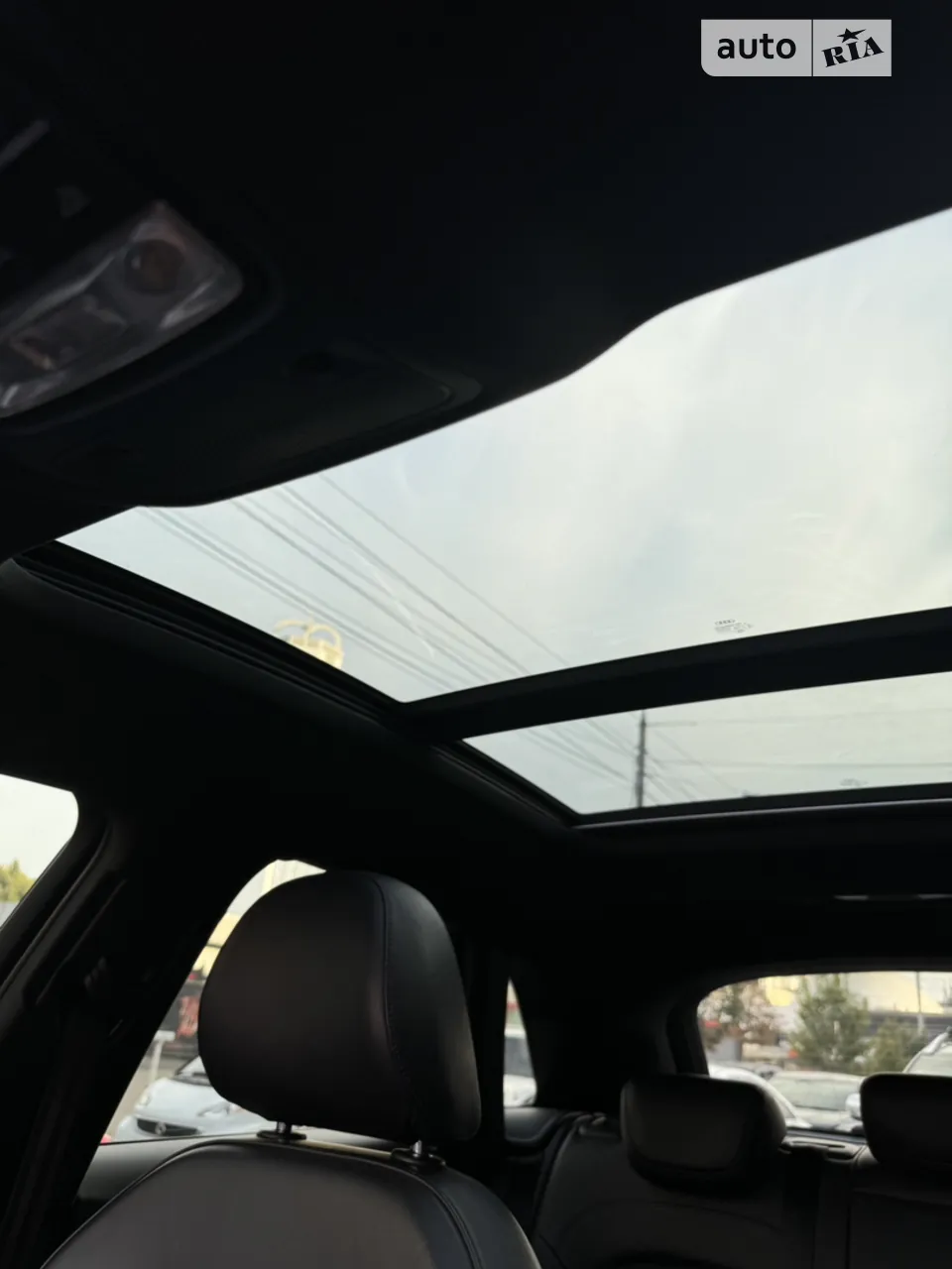Audi Q3 2012 photo 2
