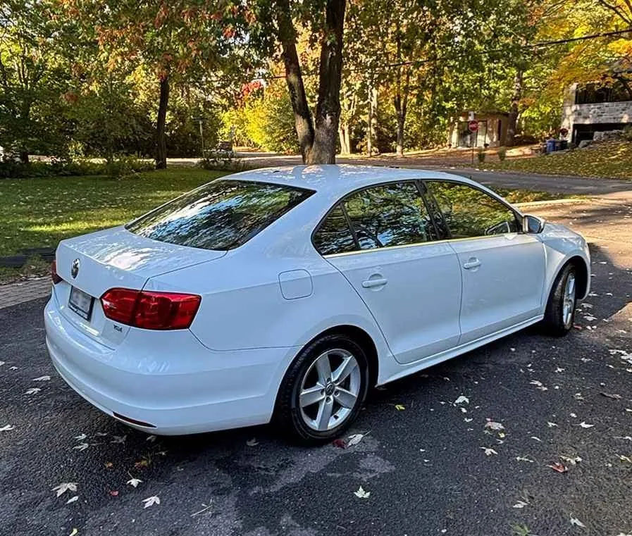 Volkswagen Jetta 2014 photo 3