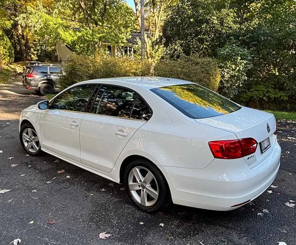 Volkswagen Jetta 2014 photo 2