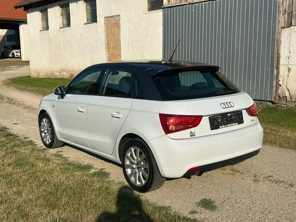 Audi A1 2013 photo 3