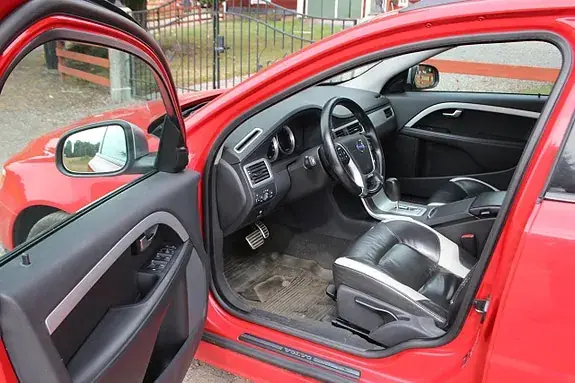 Volvo V70 2011 photo 5