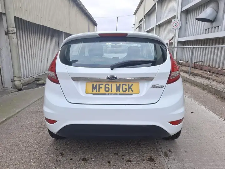 Ford Fiesta 2011 photo 5