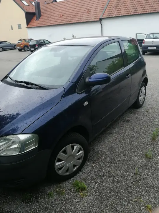 Volkswagen Fox 2008 photo 2