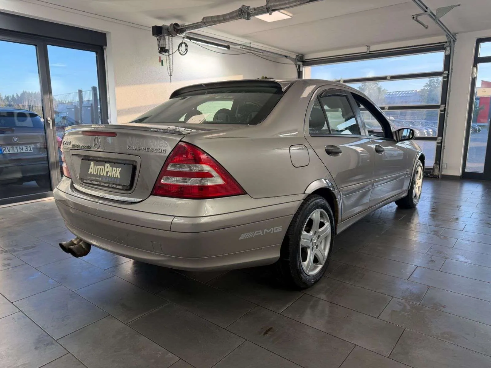 Mercedes-Benz C 200 Limousine 2005 photo 5