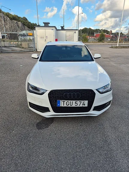 Audi A4 2013 photo 2