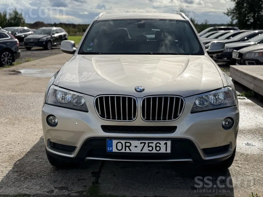 BMW X3 2013 photo 2