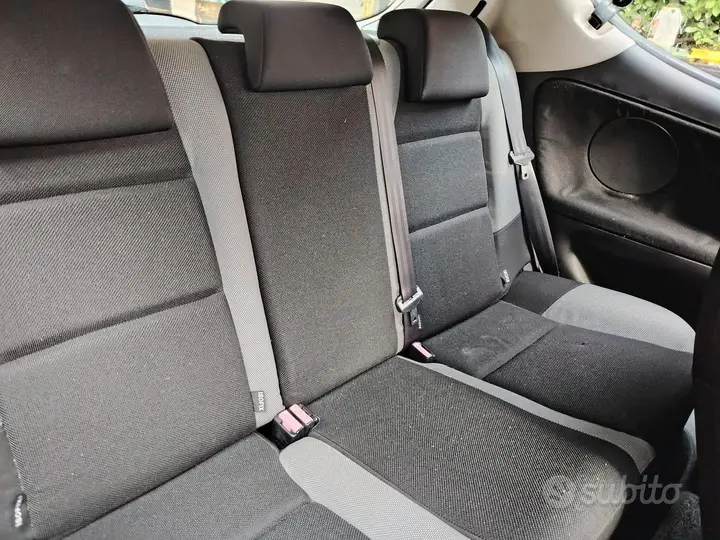 Peugeot 207 2008 photo 5