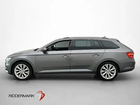 Skoda Superb 2023 photo 5