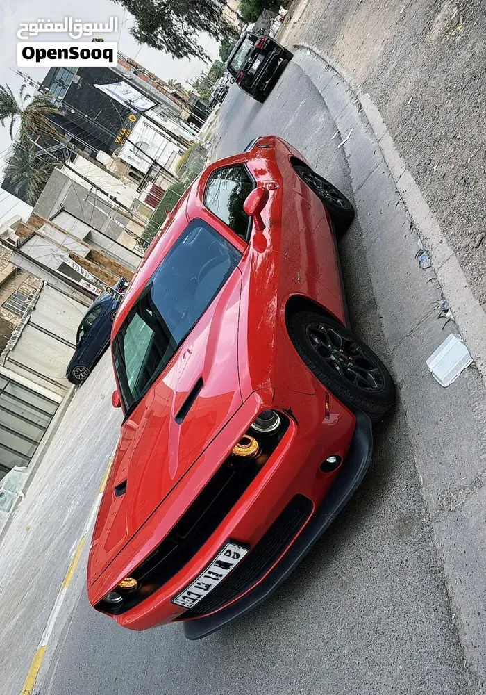 Dodge Challenger 2018 photo 2