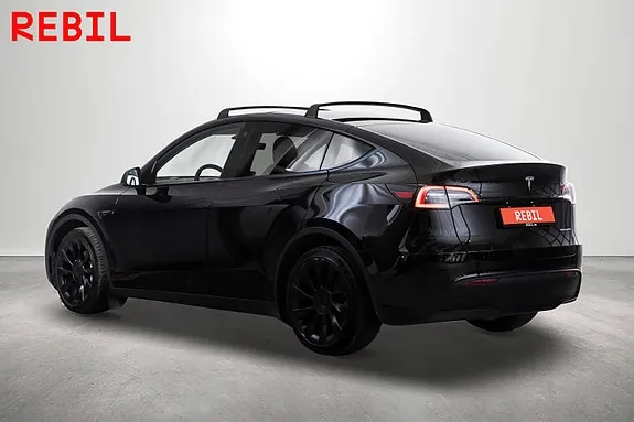 Tesla Model Y 2023 photo 5