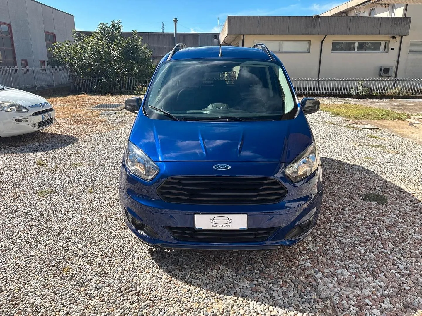 Ford Tourneo Courier 2018 photo 3