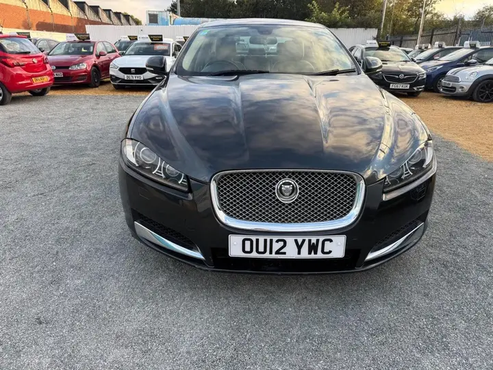 Jaguar Xf 2012 photo 2