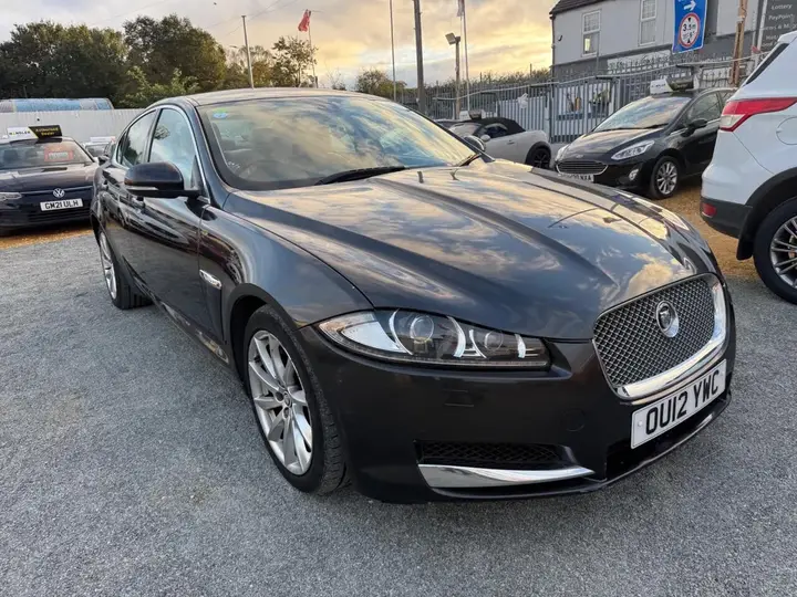 Jaguar Xf 2012 photo 4