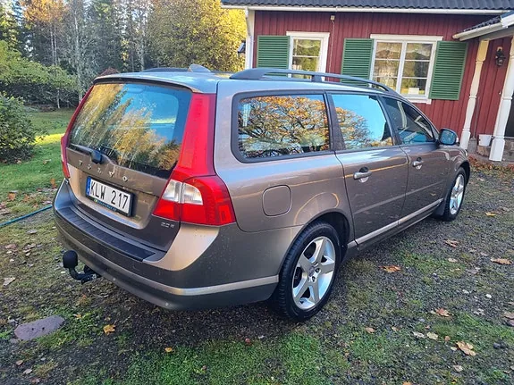 Volvo V70 2009 photo 5
