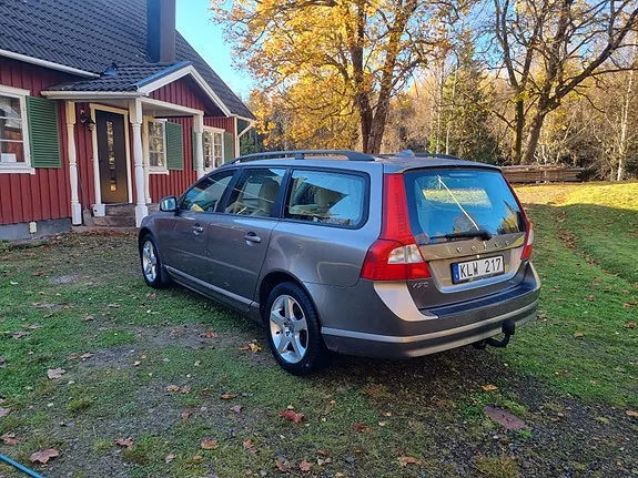 Volvo V70 2009 photo 3