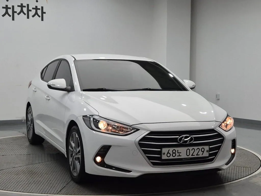 Hyundai Avante 2017 photo 4