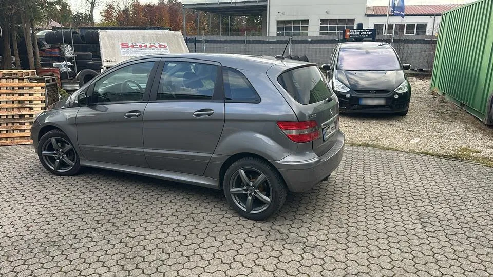 Mercedes-Benz Bkllase 180Cdi
