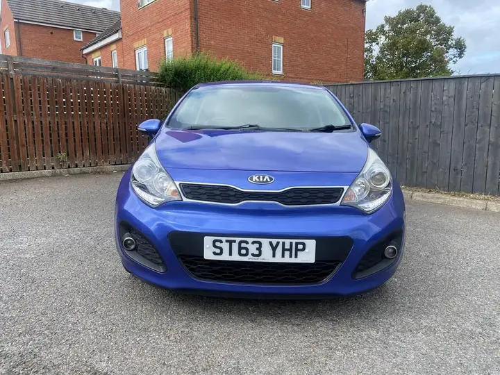 Kia Rio 2013 photo 2
