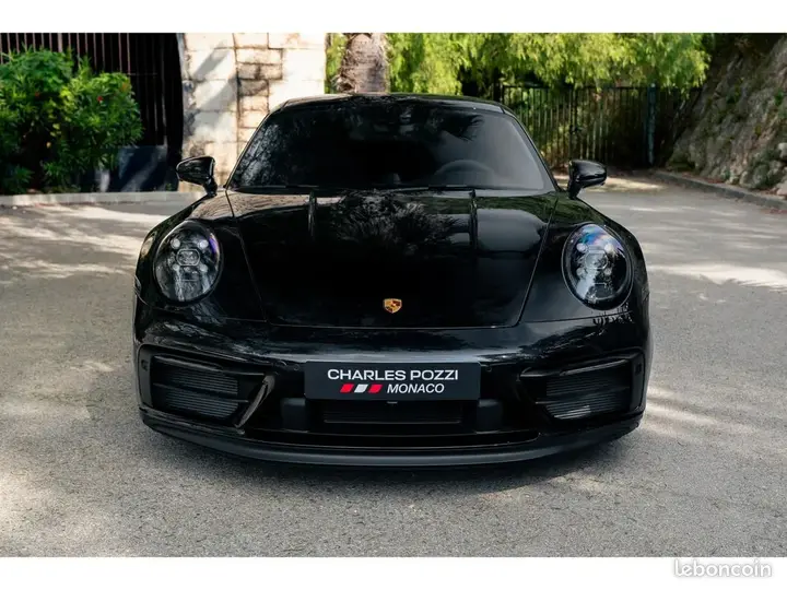 Porsche 911 2024 photo 2