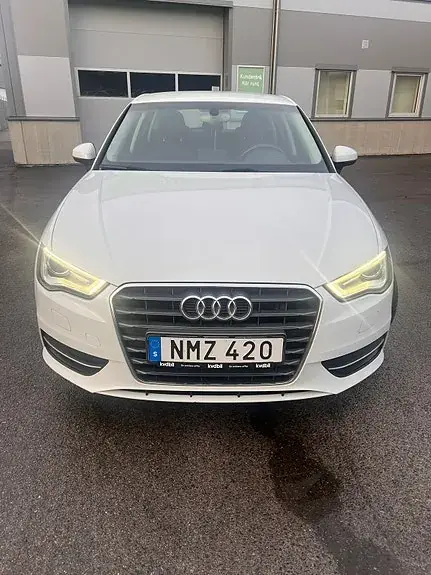 Audi A3 2015 photo 2