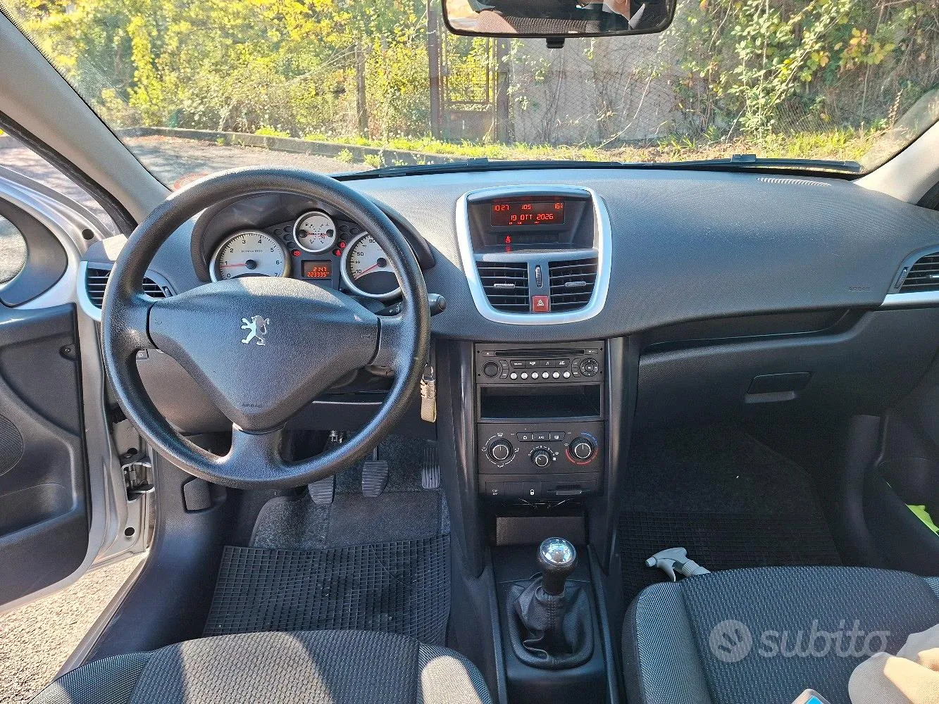 Peugeot 207 2010 photo 4